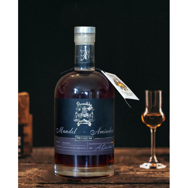 Mandellikör Brennstube – Licor artesanal de amêndoas