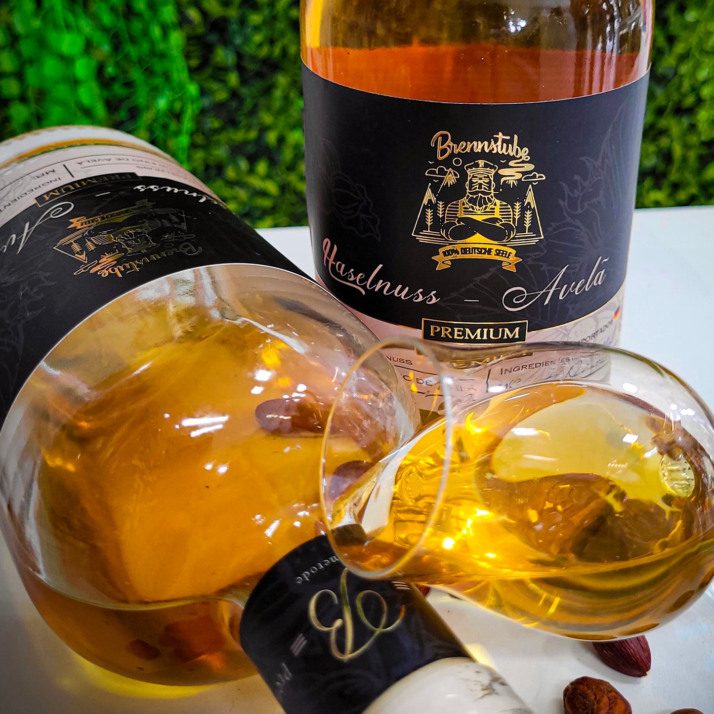 Haselnuss Brennstube – Licor artesanal premiado de Avelã