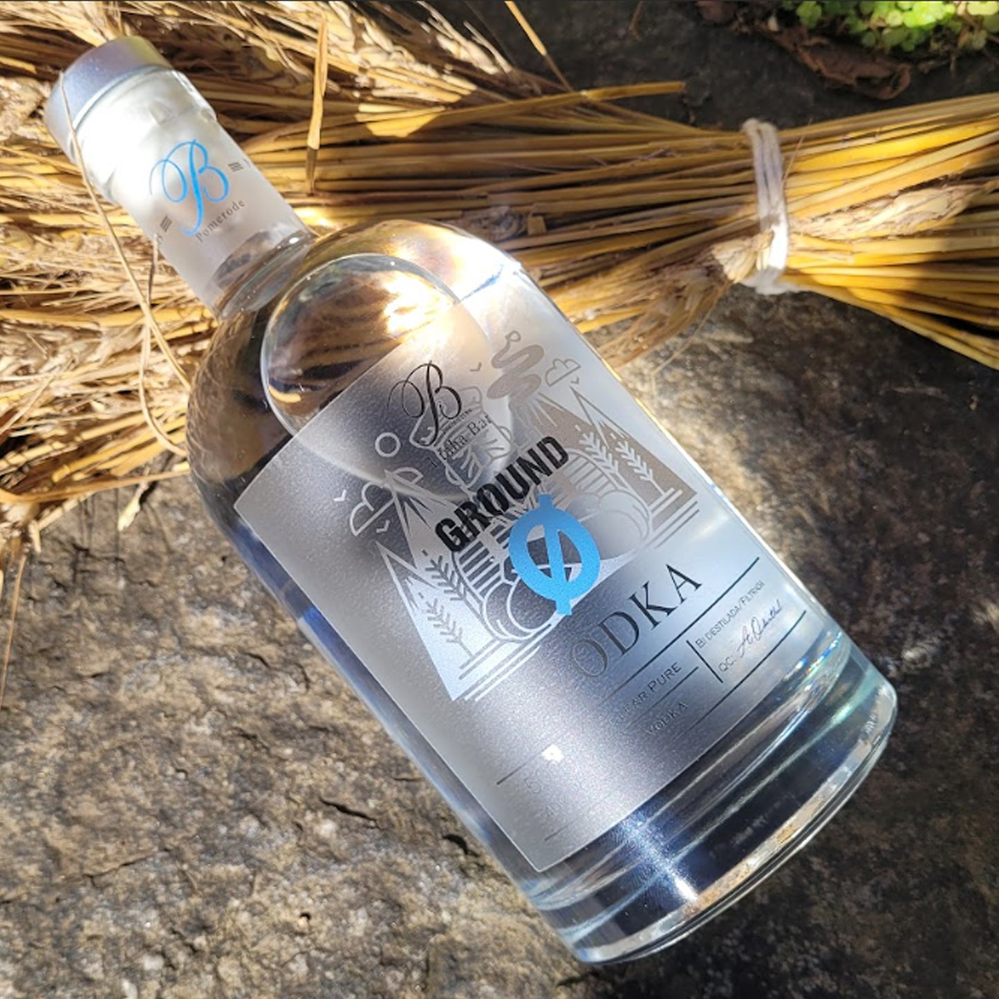 Vodka Ground Zero – Vodka bidestilada, premiada - Brennstube