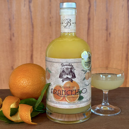 Arancello Brennstube — Licor de Laranja Bahia  Premiado - cítrico e aromático, perfeito para servir bem gelado depois do jantar ou em spritz refrescantes