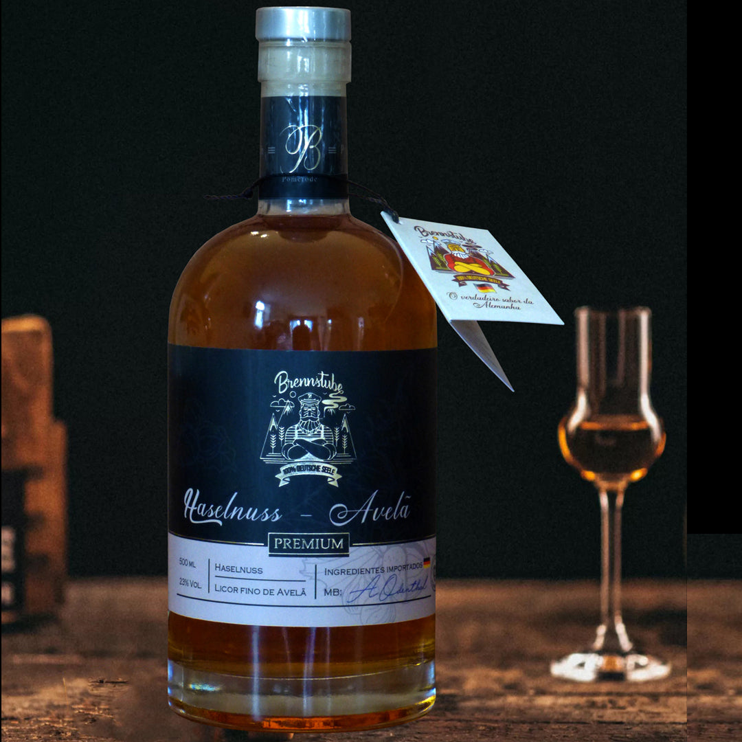 Haselnuss Brennstube — Licor de Avelã