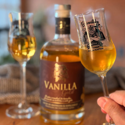Vanilla Gold Brennstube - Licor de Baunilha e Especiarias  - encorpado e aromático, ideal para acompanhar café, sobremesas ou criar drinks
