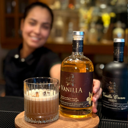 Vanilla Gold Brennstube - Licor de Baunilha e Especiarias  - encorpado e aromático, ideal para acompanhar café, sobremesas ou criar drinks